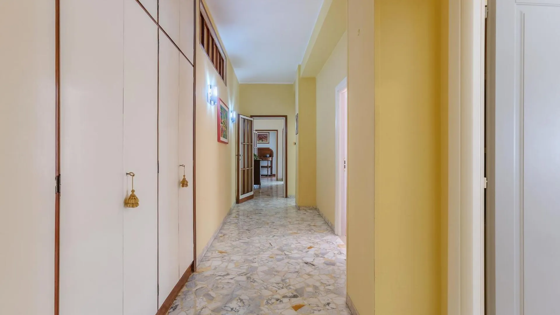 Mercato Delle Erbe Big Apartment Bolonia 0*,  Italia